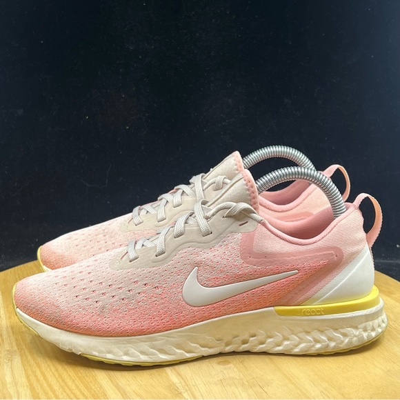 Nike Odyssey React Women's 7.5 Running Shoes Desert Sand Pink White AO9820-002 - Picture 9 of 11